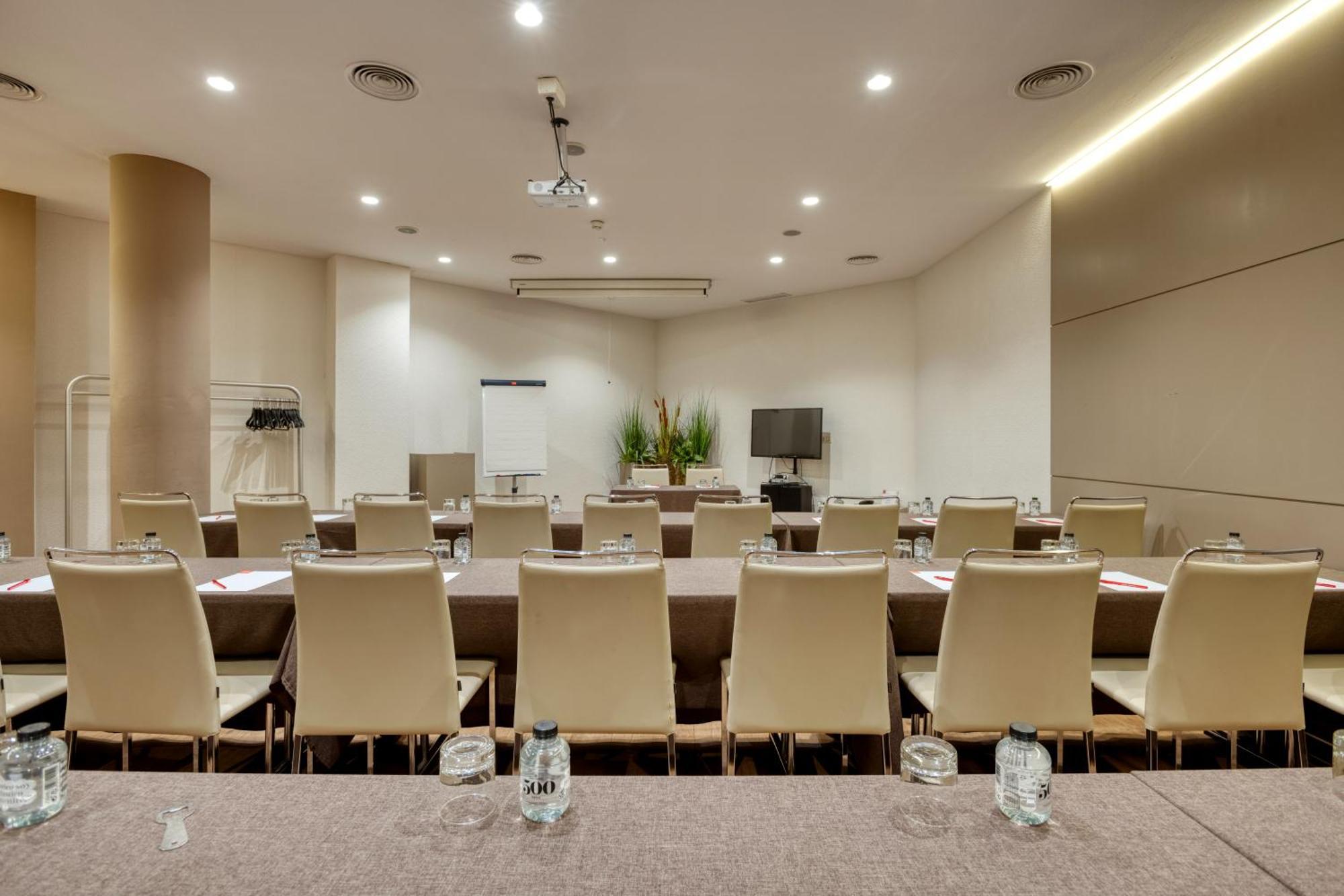 Hotel America 4*