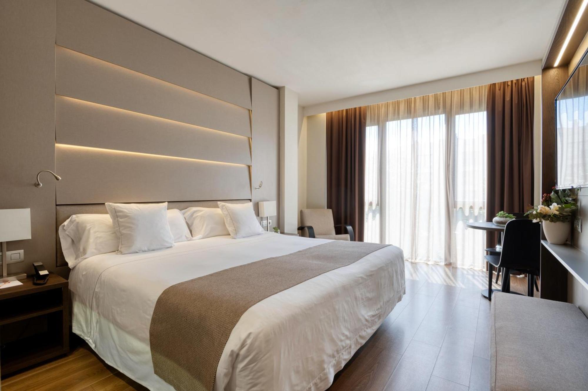 Hotel America